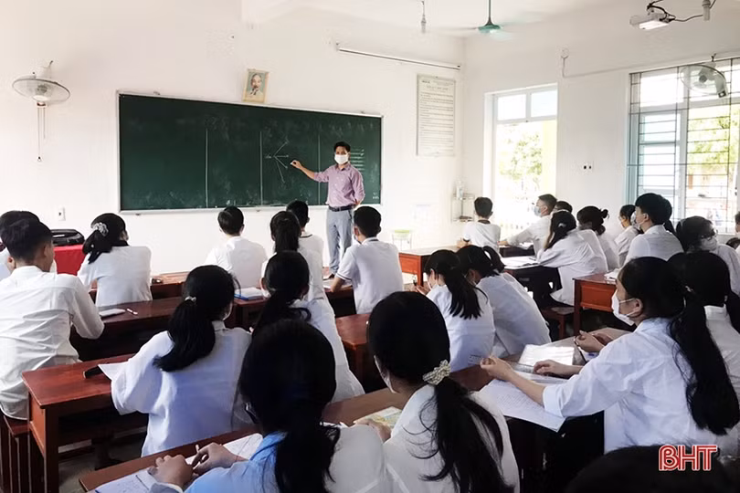 Lớp học ở TX Kỳ Anh có 100% học sinh trúng tuyển đại học