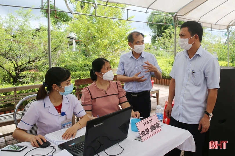 Chuẩn bị tốt các điều kiện, đảm bảo công tác tiêm vắc-xin phòng dịch COVID-19 an toàn và hiệu quả