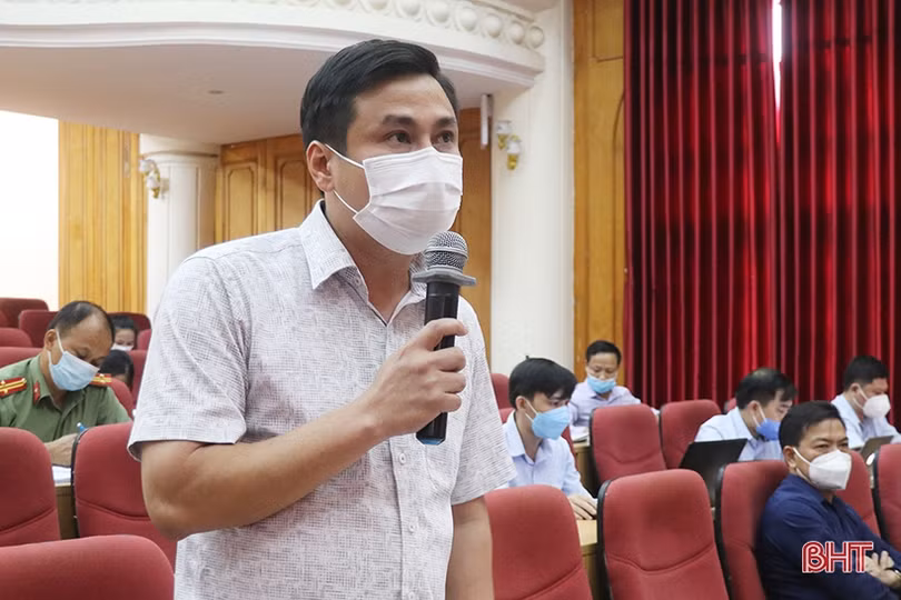 Cử tri Hà Tĩnh đóng góp các ý kiến tâm huyết xây dựng Dự án Luật Thi đua, khen thưởng