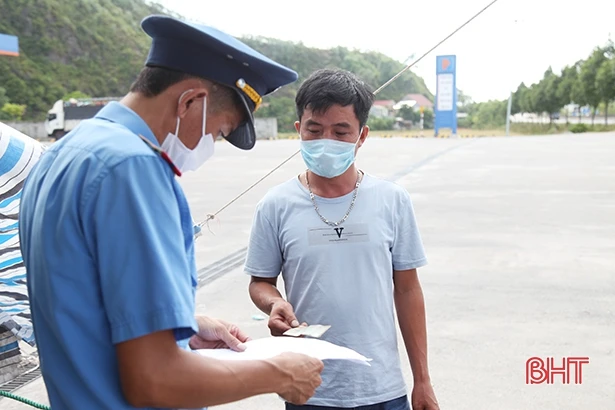 Tiếp tục duy trì kiểm soát, ngăn chặn dịch xâm nhập địa bàn Hà Tĩnh
