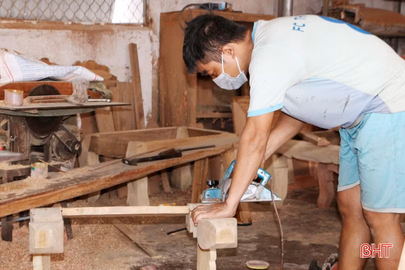 Vì sao Cụm Công nghiệp Thái Yên được xây dựng bài bản vẫn chưa “hút” các hộ sản xuất đồ mộc?