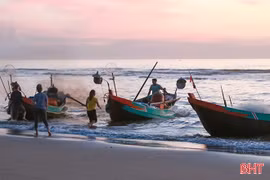 Về làng chài Xuân Yên nghe “hơi thở” của biển