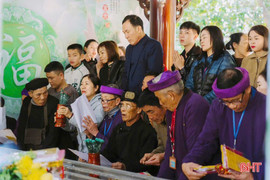 Hoạt động tín ngưỡng đầu năm: Làm gì để văn minh, đúng chuẩn?