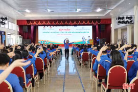 Bồi dưỡng kỹ năng tổ chức hoạt động hè cho đội ngũ cán bộ Đoàn, Đội