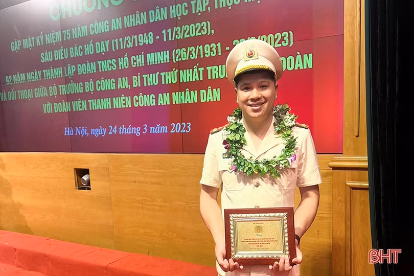 Trưởng Công an xã 9X Hà Tĩnh vinh dự được Bộ Công an tuyên dương