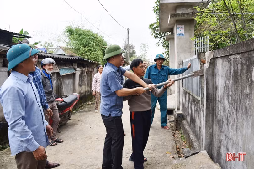Cuối tuần, Lộc Hà huy động 2.500 ngày công làm nông thôn mới