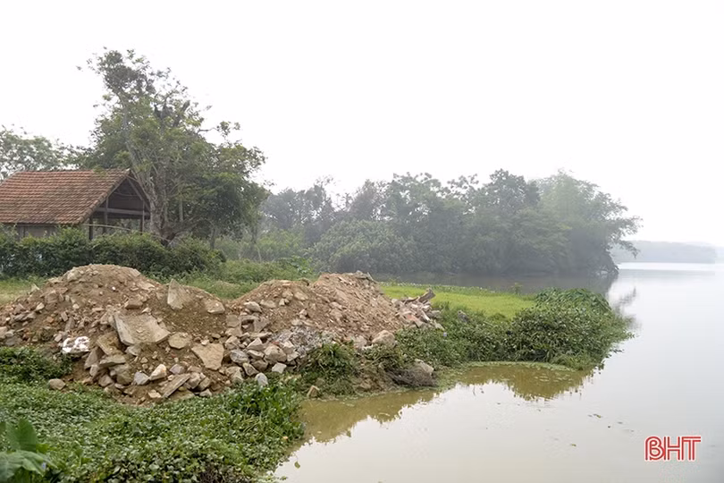 Kịp thời xử lý tình trạng xâm lấn hồ Bàu Mối