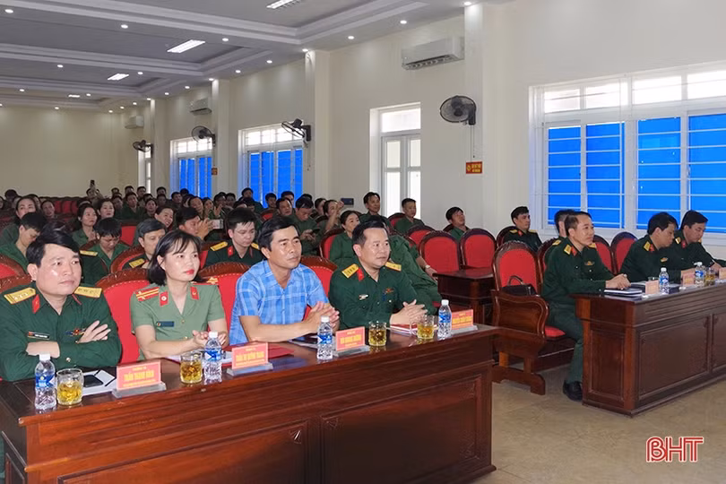 Hoàn thành bồi dưỡng kiến thức QP-AN cho 88 cán bộ, công chức