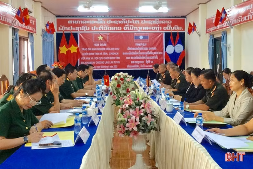 Kết nối các doanh nghiệp CCB 2 tỉnh Hà Tĩnh - Bolikhămxay