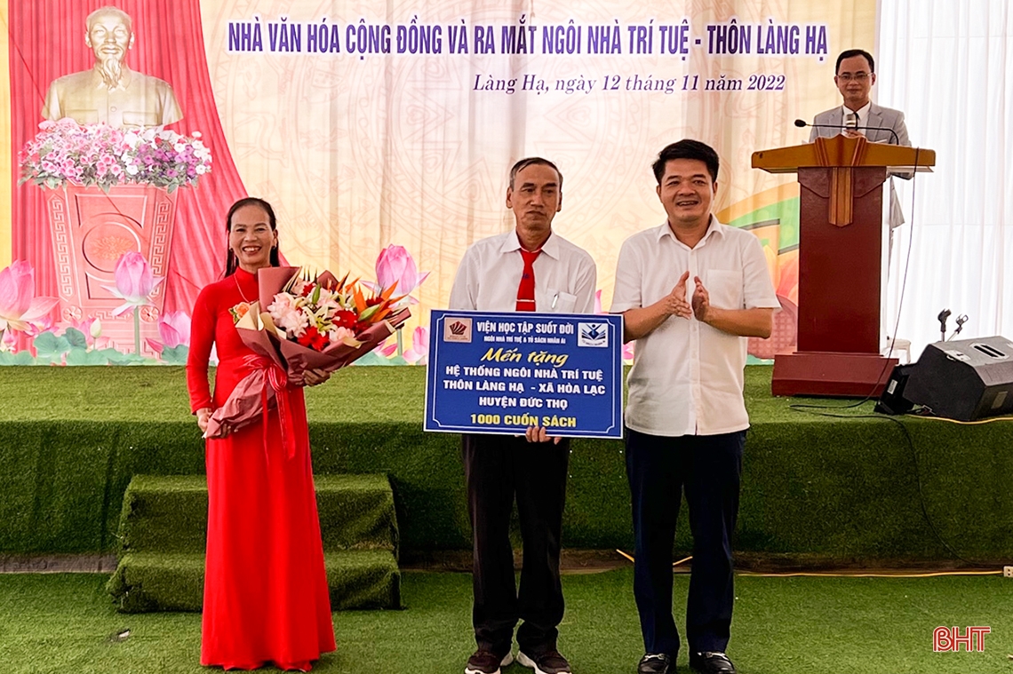 Chủ tịch UBND tỉnh Hà Tĩnh dự lễ khánh thành nhà văn hóa cộng đồng ở Đức Thọ