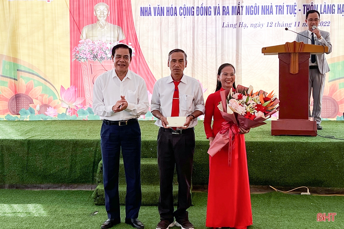 Chủ tịch UBND tỉnh Hà Tĩnh dự lễ khánh thành nhà văn hóa cộng đồng ở Đức Thọ