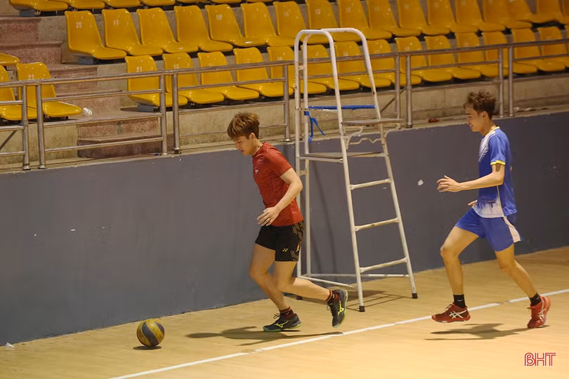 Bóng chuyền Hà Tĩnh khởi động đón mùa giải mới