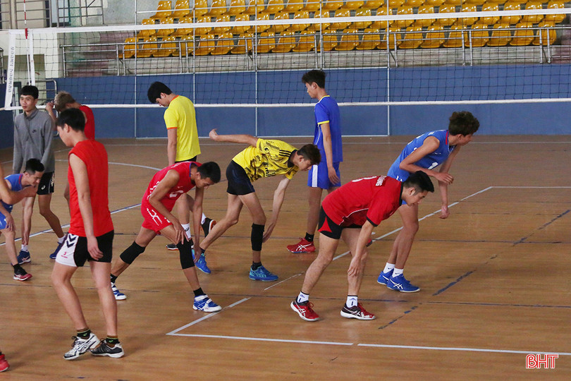 Bóng chuyền Hà Tĩnh khởi động đón mùa giải mới