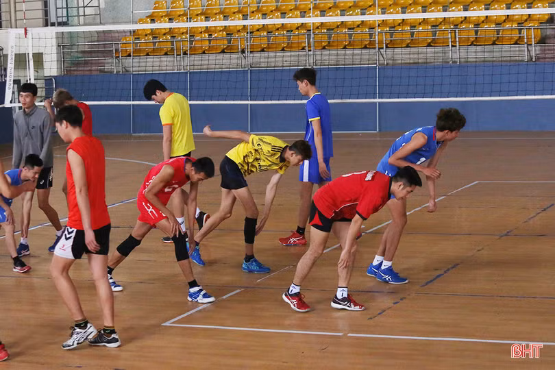 Bóng chuyền Hà Tĩnh khởi động đón mùa giải mới
