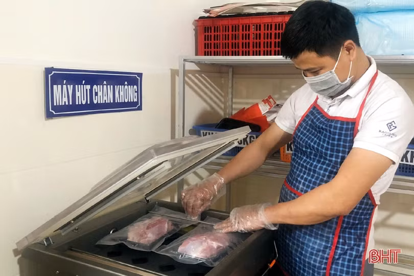 Thịt dê tươi Hương Sơn đạt chuẩn OCOP được hút chân không, đơn hàng tăng gấp đôi