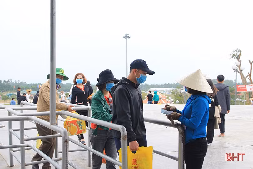 Dịch vụ mới làm hài lòng du khách khám phá “Hoan Châu đệ nhất danh lam”