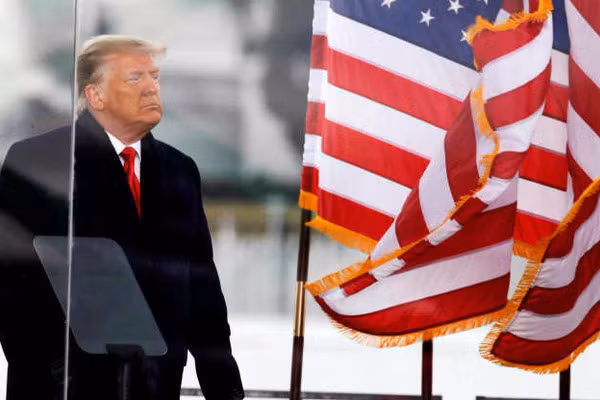 Ông Donald Trump lại bị kiện vì kích động cuộc bạo loạn hôm 6/1