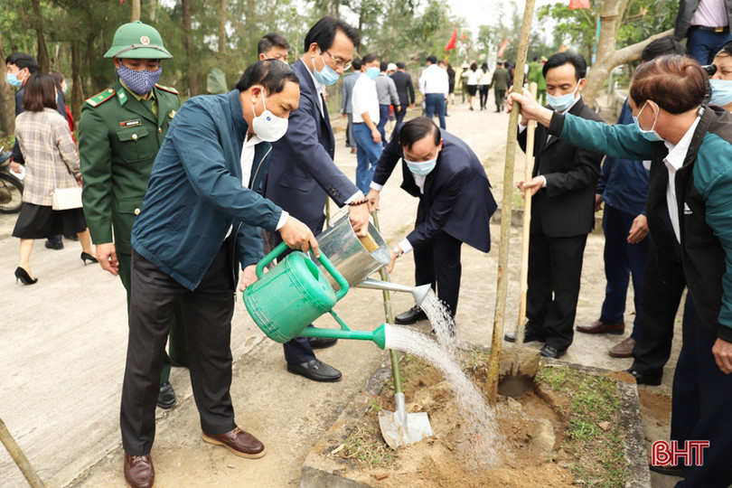 Các địa phương, đơn vị ở Hà Tĩnh phát động trồng cây đầu năm ảnh 1 Các địa phương, đơn vị ở Hà Tĩnh phát động trồng cây đầu năm
