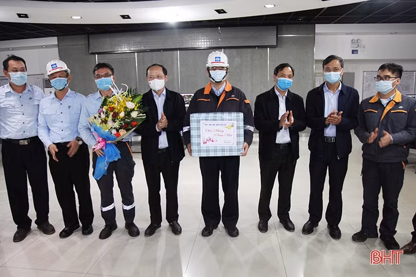 Các doanh nghiệp tại KKT Vũng Áng cần nỗ lực thực hiện tốt mục tiêu kép