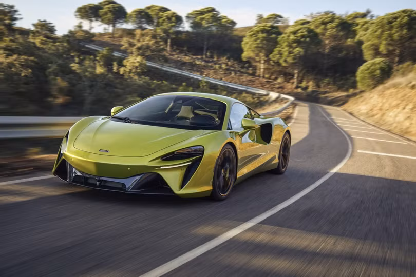 McLaren ra mắt siêu xe hybrid Artura