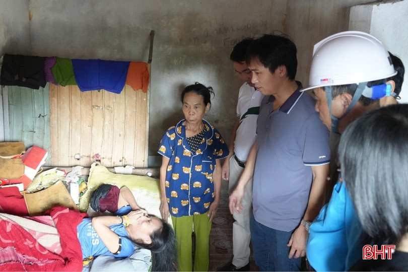 Lãnh đạo Báo Hà Tĩnh thăm hỏi gia đình bà Nguyễn Thị Liên, xã Trường Lưu, tỉnh Hà Tĩnh. bqbht_br_thiet-ke-chua-co-ten-47.jpg