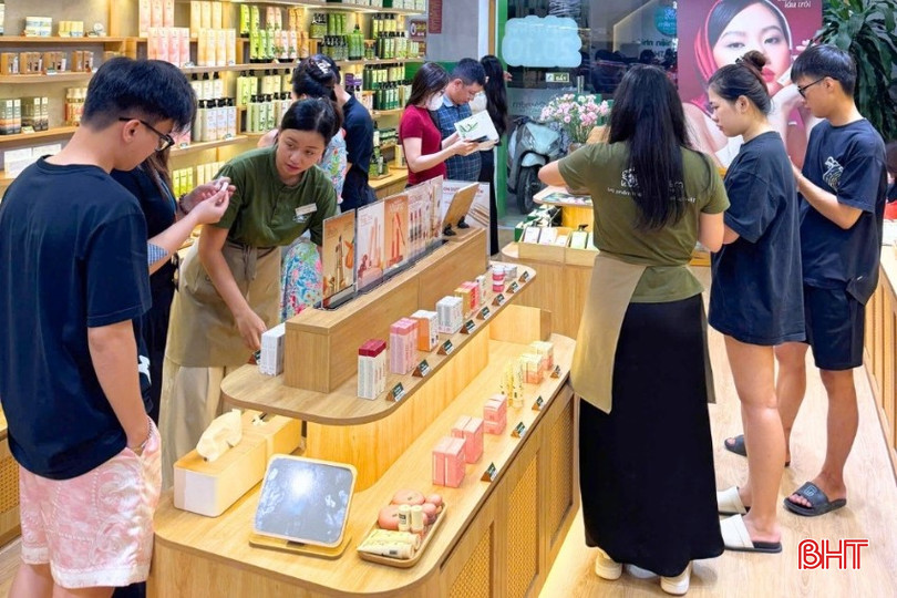 Mỹ phẩm, đặc biệt là các sản phẩm mỹ phẩm chiết xuất từ thiên nhiên đắt khách dịp lễ 20/10. bqbht_br_thiet-ke-chua-co-ten-89.jpg