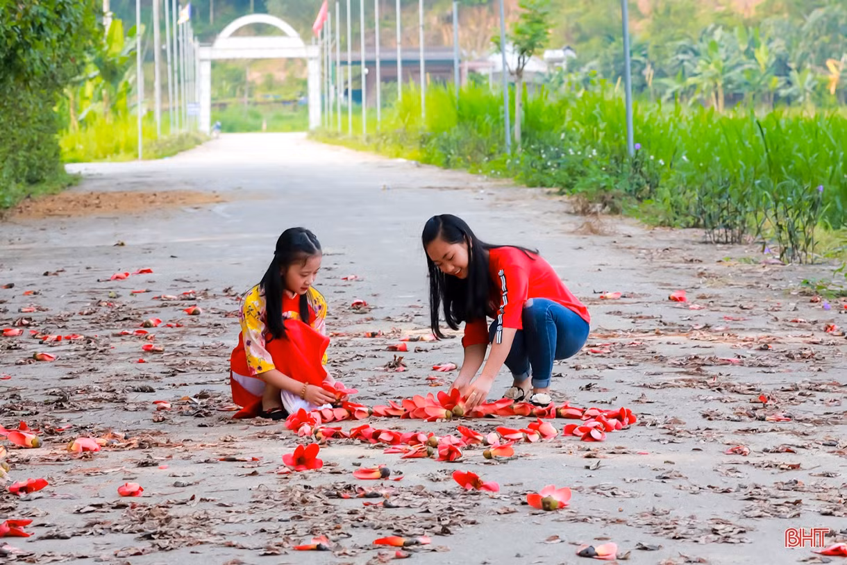 Tháng ba bung biêng lửa gạo…