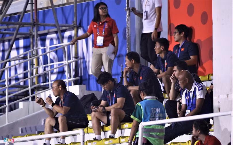 HLV Park ngồi 7 tiếng để nghiên cứu đối thủ ở SEA Games