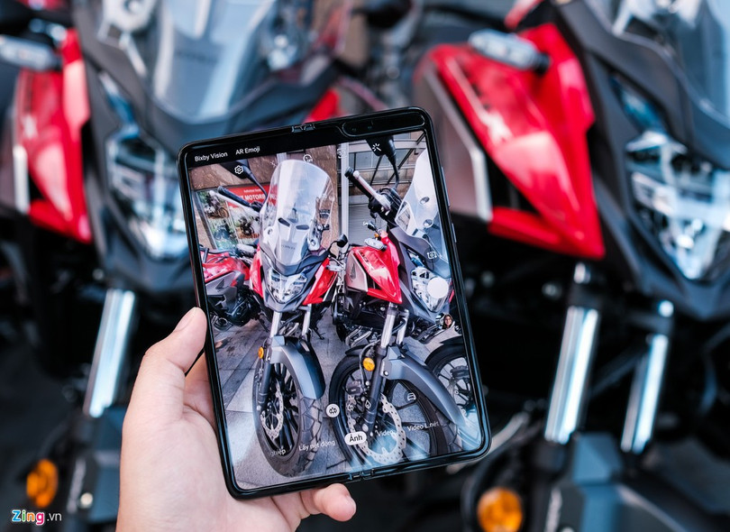 Trong hộp của Galaxy Fold giá 50 triệu có gì? ảnh 13 Trong hộp của Galaxy Fold giá 50 triệu có gì?