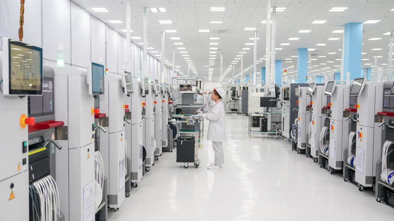 “Đột nhập” nhà máy có thể sản xuất 23 triệu smartphone/năm của tỷ phú Phạm Nhật Vượng