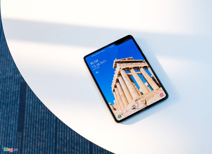 Trong hộp của Galaxy Fold giá 50 triệu có gì? ảnh 15 Trong hộp của Galaxy Fold giá 50 triệu có gì?