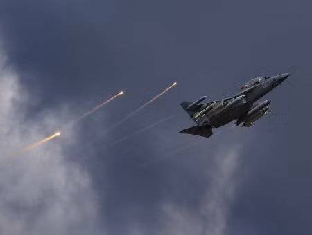 Khám phá sức mạnh của 10 máy bay tấn công hạng nhẹ trên thế giới