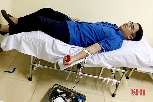 3 thanh niên 9X Hà Tĩnh kịp thời hiến máu sống cứu người bệnh