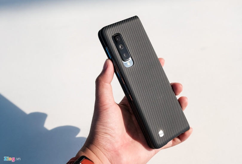 Trong hộp của Galaxy Fold giá 50 triệu có gì? ảnh 4 Trong hộp của Galaxy Fold giá 50 triệu có gì?