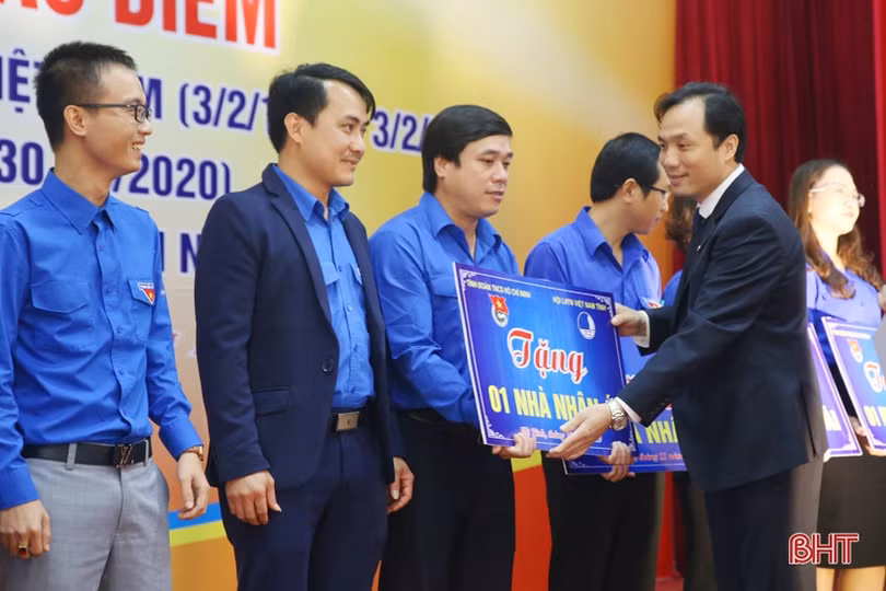 Tuổi trẻ Hà Tĩnh phát động đợt thi đua chào mừng 90 năm thành lập Đảng Cộng sản Việt Nam