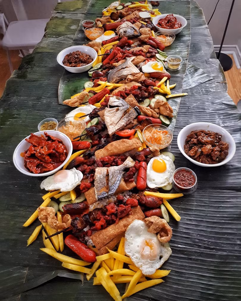 Tiệc ăn bốc của người Philippines