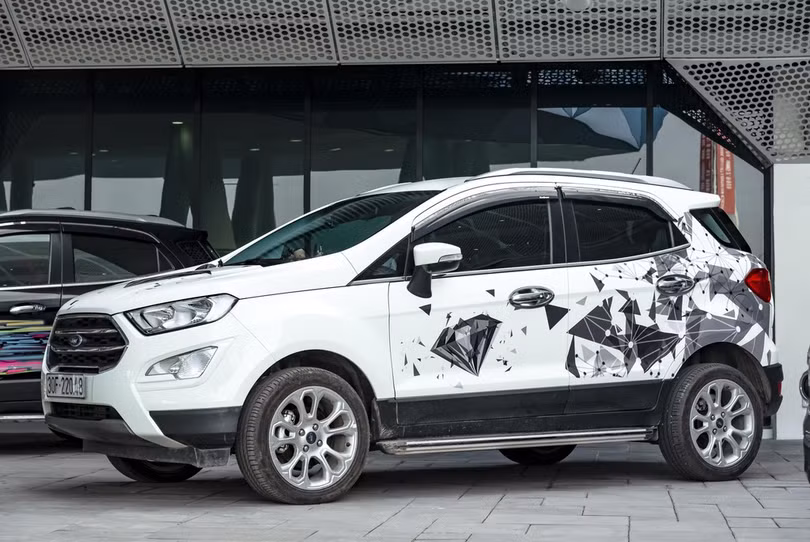 Xe Mỹ giảm giá ồ ạt ở Việt Nam, lên tới 120 triệu đồng