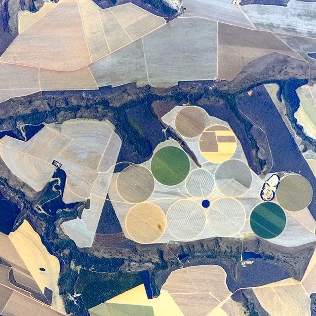 Hình ảnh từ trên cao cho thấy sự tác động của con người đến Trái đất