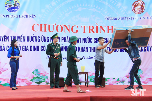 Trang bị kiến thức phòng chống ma túy, pháo nổ, thuốc nổ cho người dân Hà Tĩnh