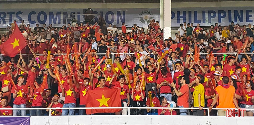 Hoàng Đức ghi bàn, U22 Việt Nam ngược dòng thắng Indonesia 2-1