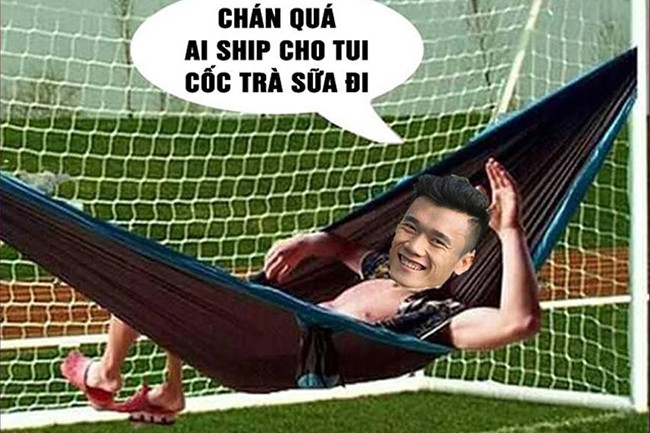 Dân mạng chế ảnh Bùi Tiến Dũng Dân mạng chế ảnh Bùi Tiến Dũng “mờ nhạt” nhất trận với U22 Brunei