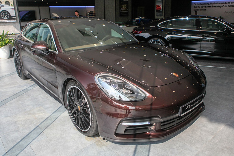 Chi tiết Porsche Panamera 4 Sport Turismo giá 6,642 tỷ tại Việt Nam