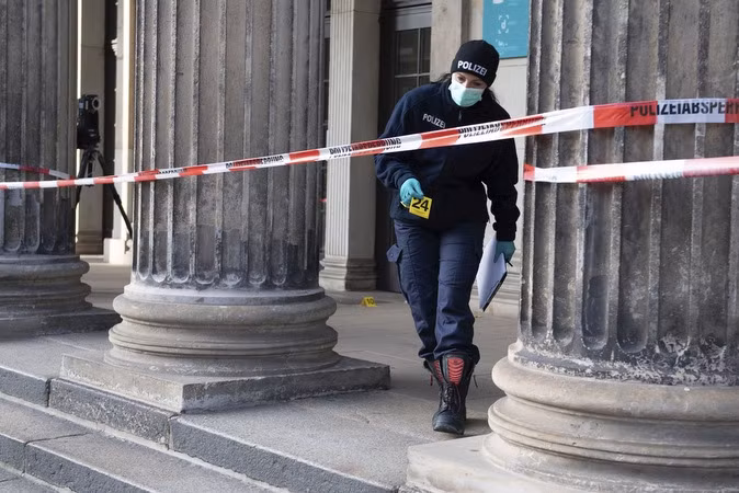 Kho báu tỷ đô trong Cung điện Hoàng gia bị đánh cắp