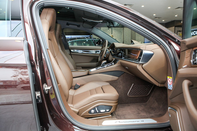 Chi tiết Porsche Panamera 4 Sport Turismo giá 6,642 tỷ tại Việt Nam