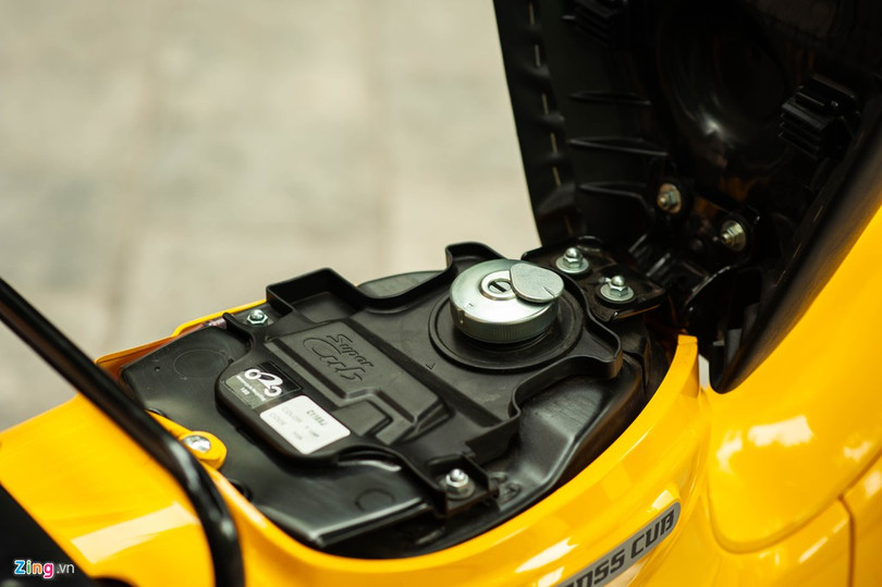 Honda Cross Cub 110 giá cao hơn SH tại Việt Nam