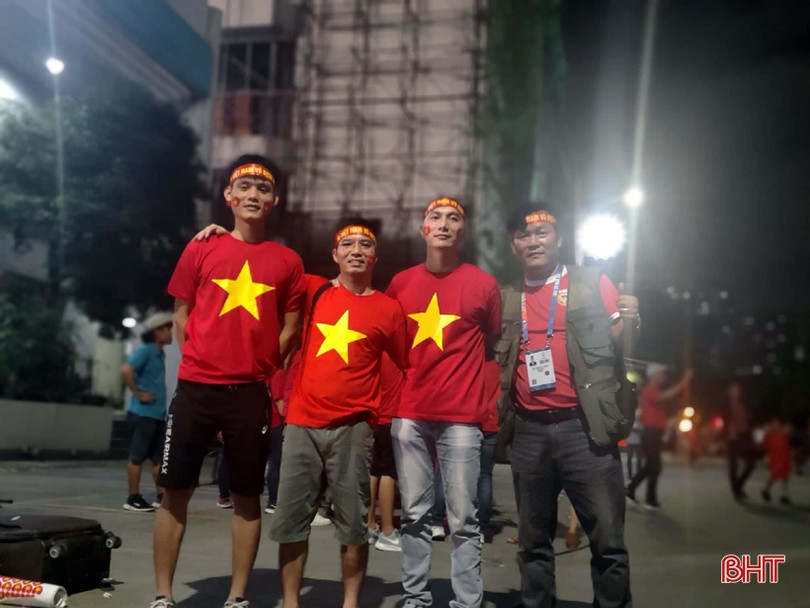 U22 Việt Nam vs Indonesia: CĐV Hà Tĩnh tiếp lửa cho thầy trò HLV Park