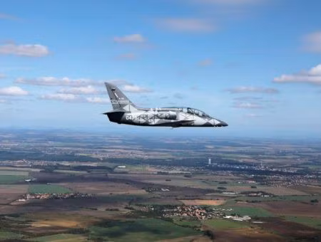 Khám phá sức mạnh của 10 máy bay tấn công hạng nhẹ trên thế giới