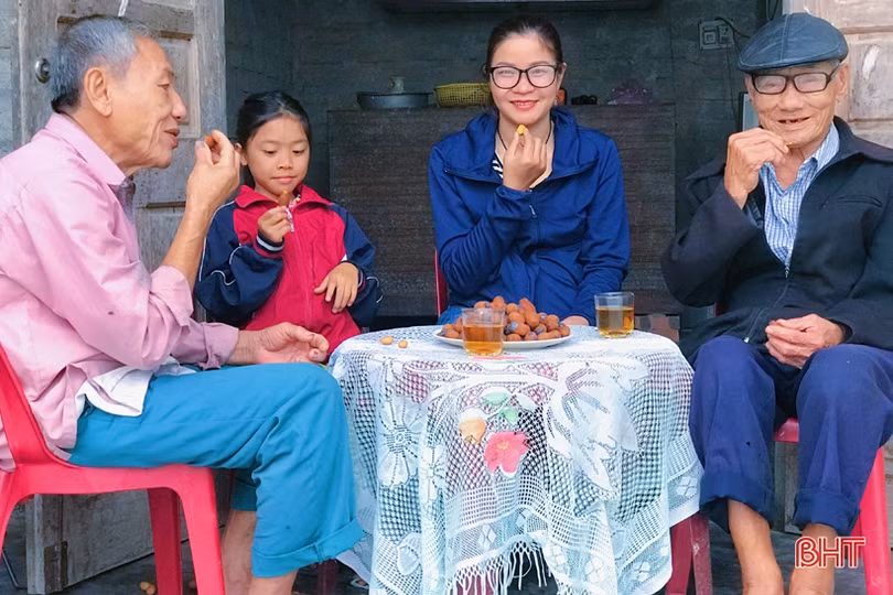 Đông về ăn cọ hấp - đặc sản của tuổi thơ ở vùng quê Hà Tĩnh