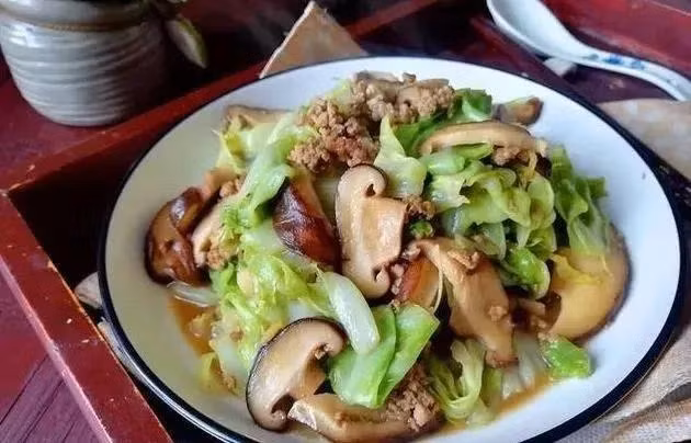 6 món xào ngon thơm ngon giúp “đổi gió” bữa cơm gia đình