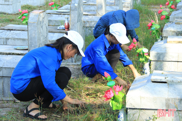 Thanh niên các địa phương ra quân “Làm cho thế giới sạch hơn”